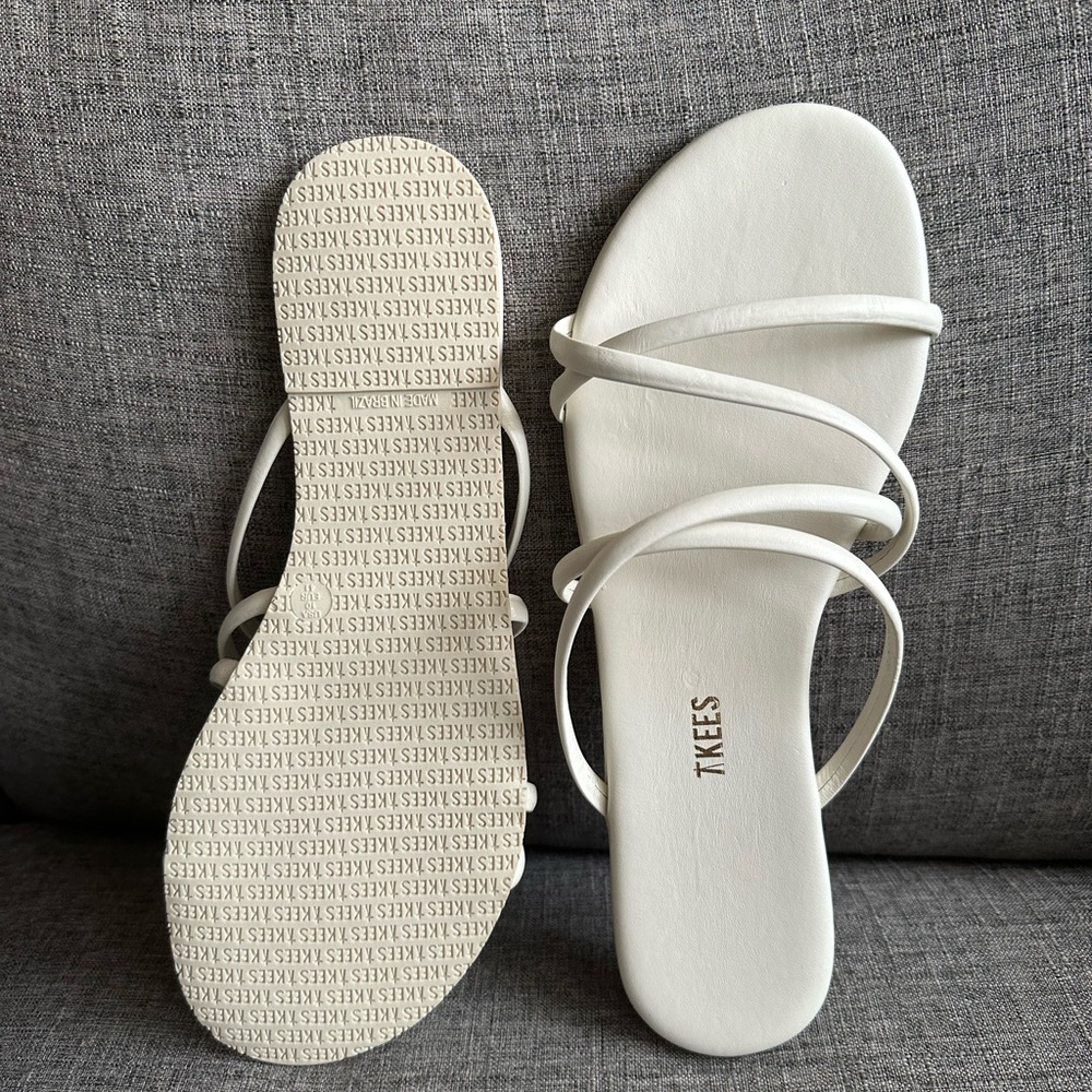 NEW Unworn TKEES Sloane Strappy Sandals size 10